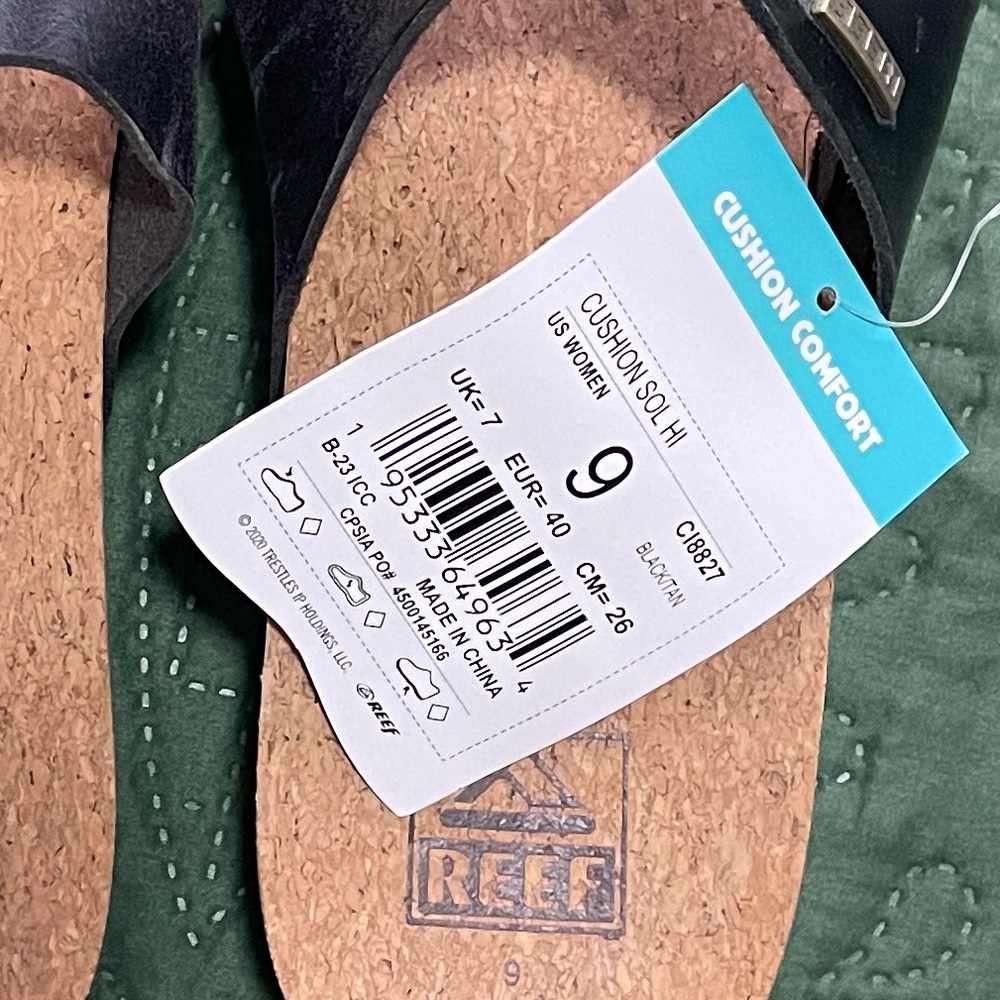 Reef brand new women’s sandals. Size 9 - Picture 4 of 4